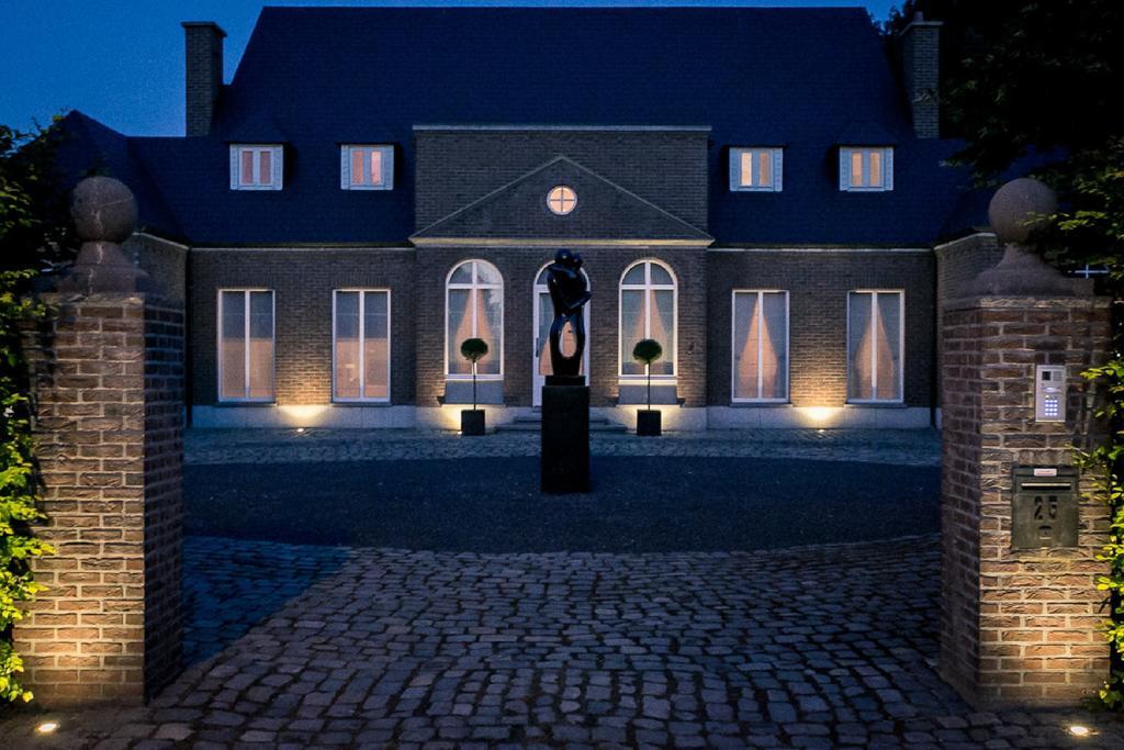 Kortessem Villalux المظهر الخارجي الصورة